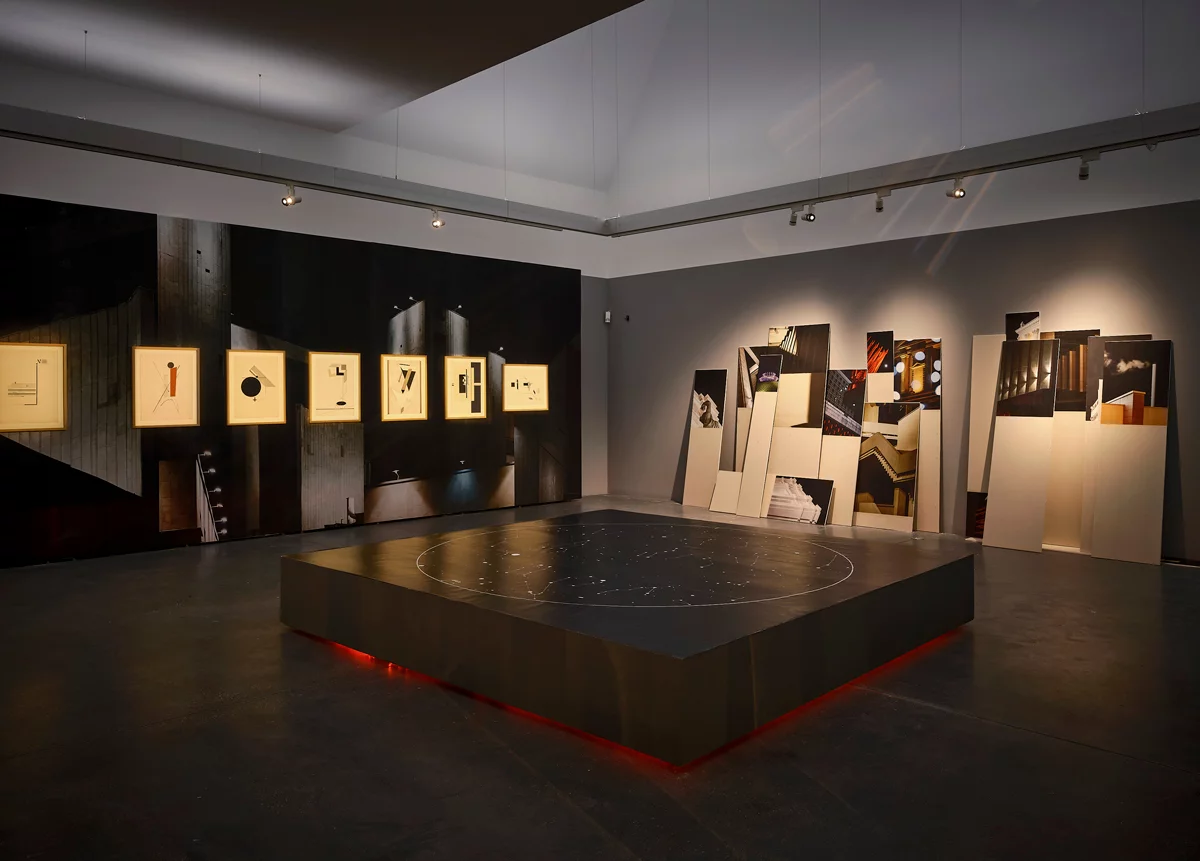 ausstellungsansicht_projekte-zur-bestaetigung-des-neuen-proun_2023_DSF8405_foto-andreas-rost